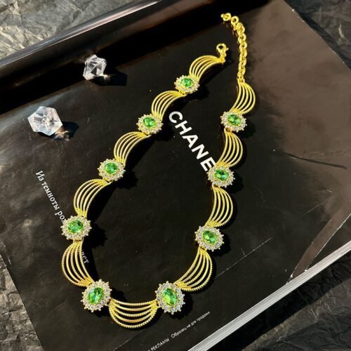 Fashion alloy diamond set emerald necklace for women - Image 3